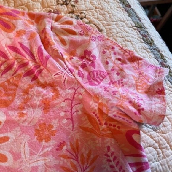 Talbots Tee - Picture 4 of 9